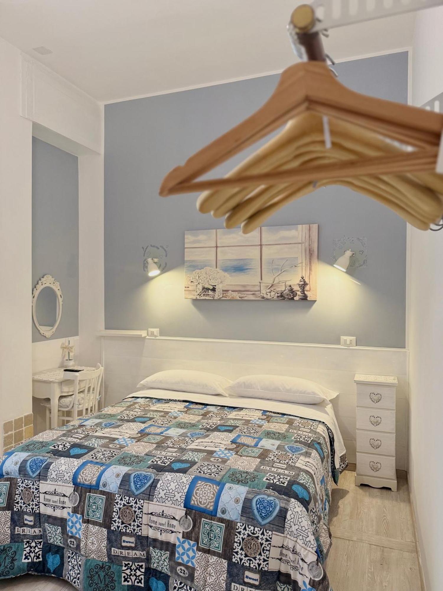 Le Stanze Del Centro Hotel แตร์โมลิ ภายนอก รูปภาพ