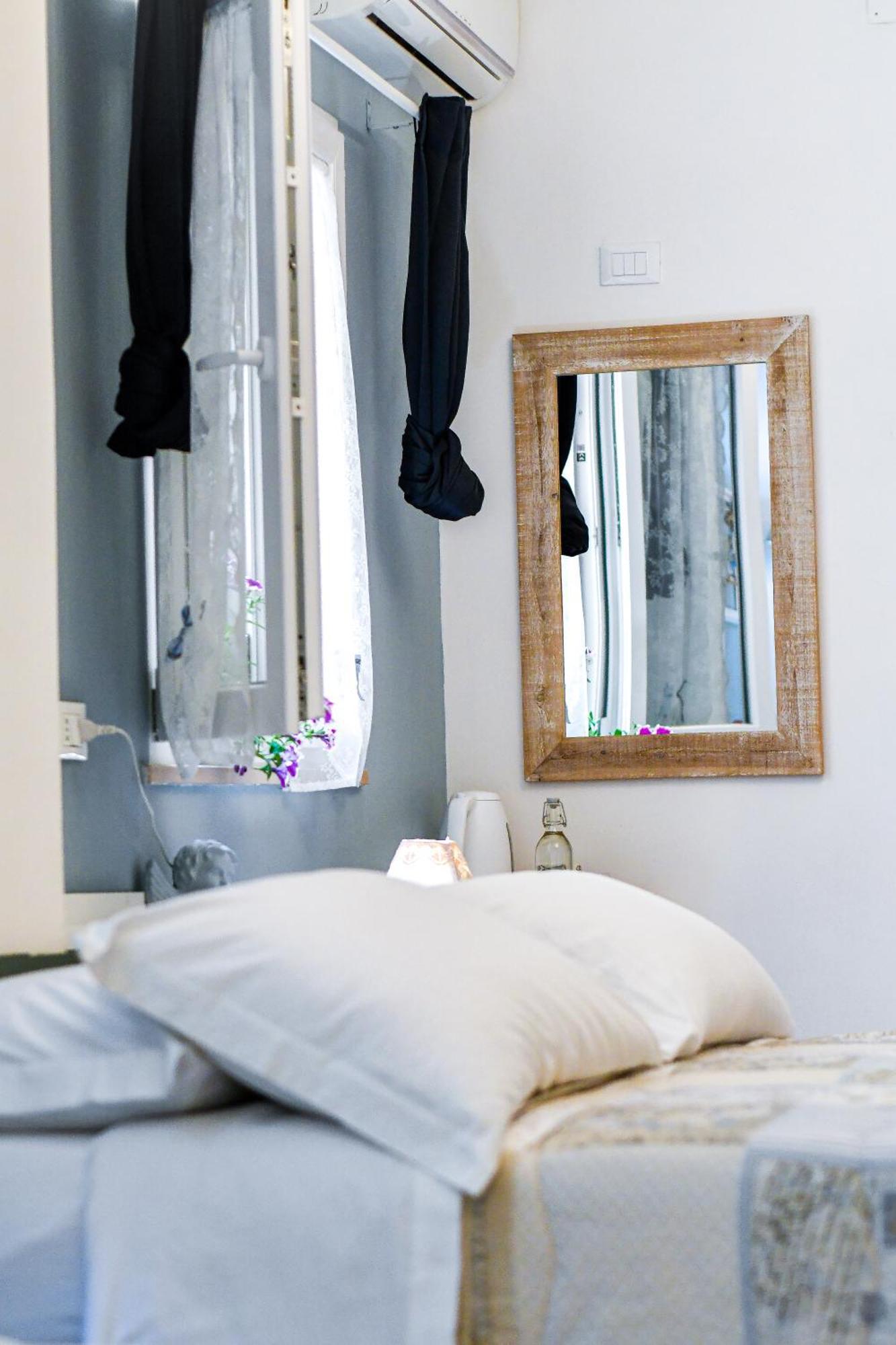Le Stanze Del Centro Hotel แตร์โมลิ ภายนอก รูปภาพ