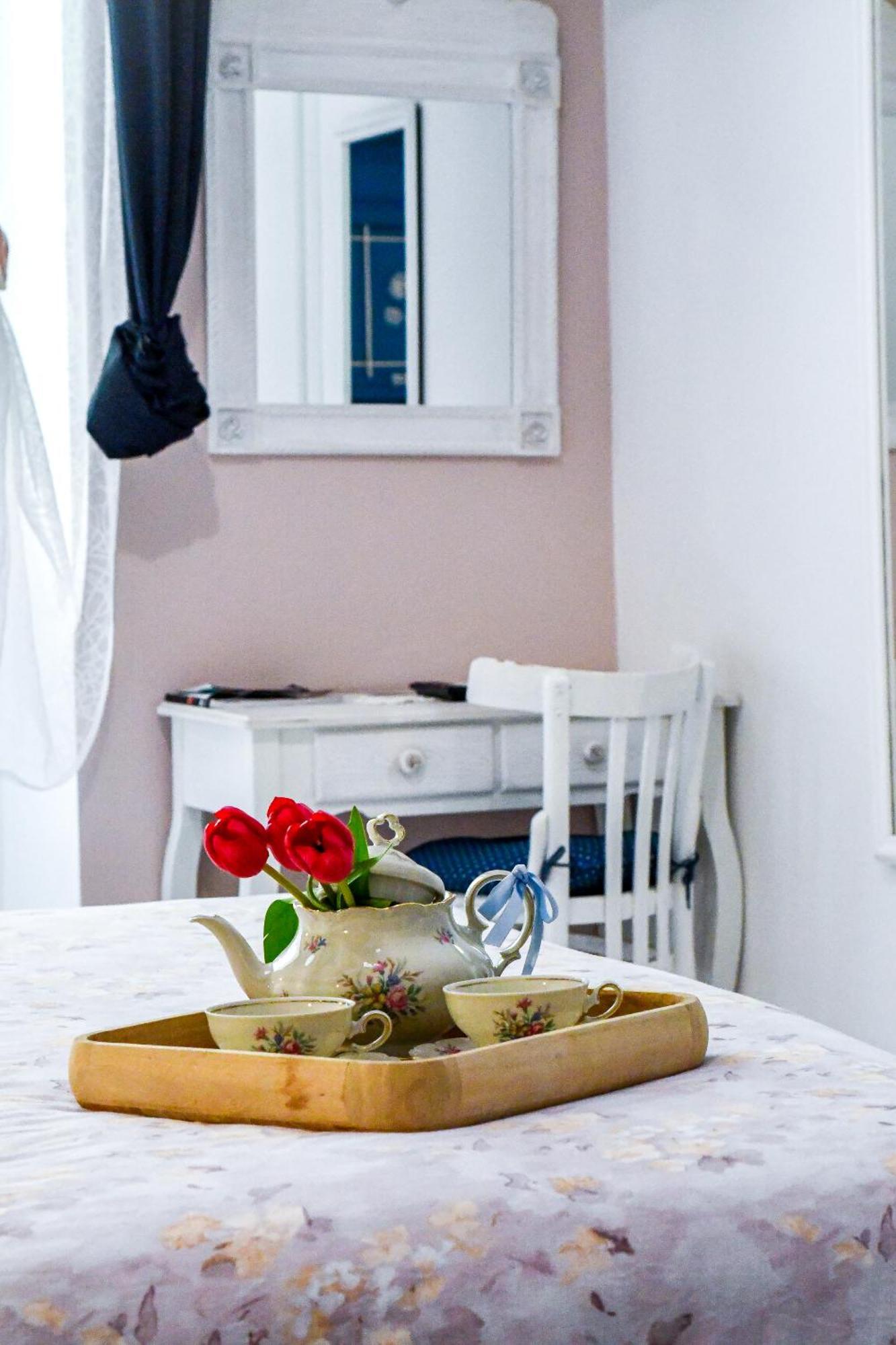 Le Stanze Del Centro Hotel แตร์โมลิ ภายนอก รูปภาพ