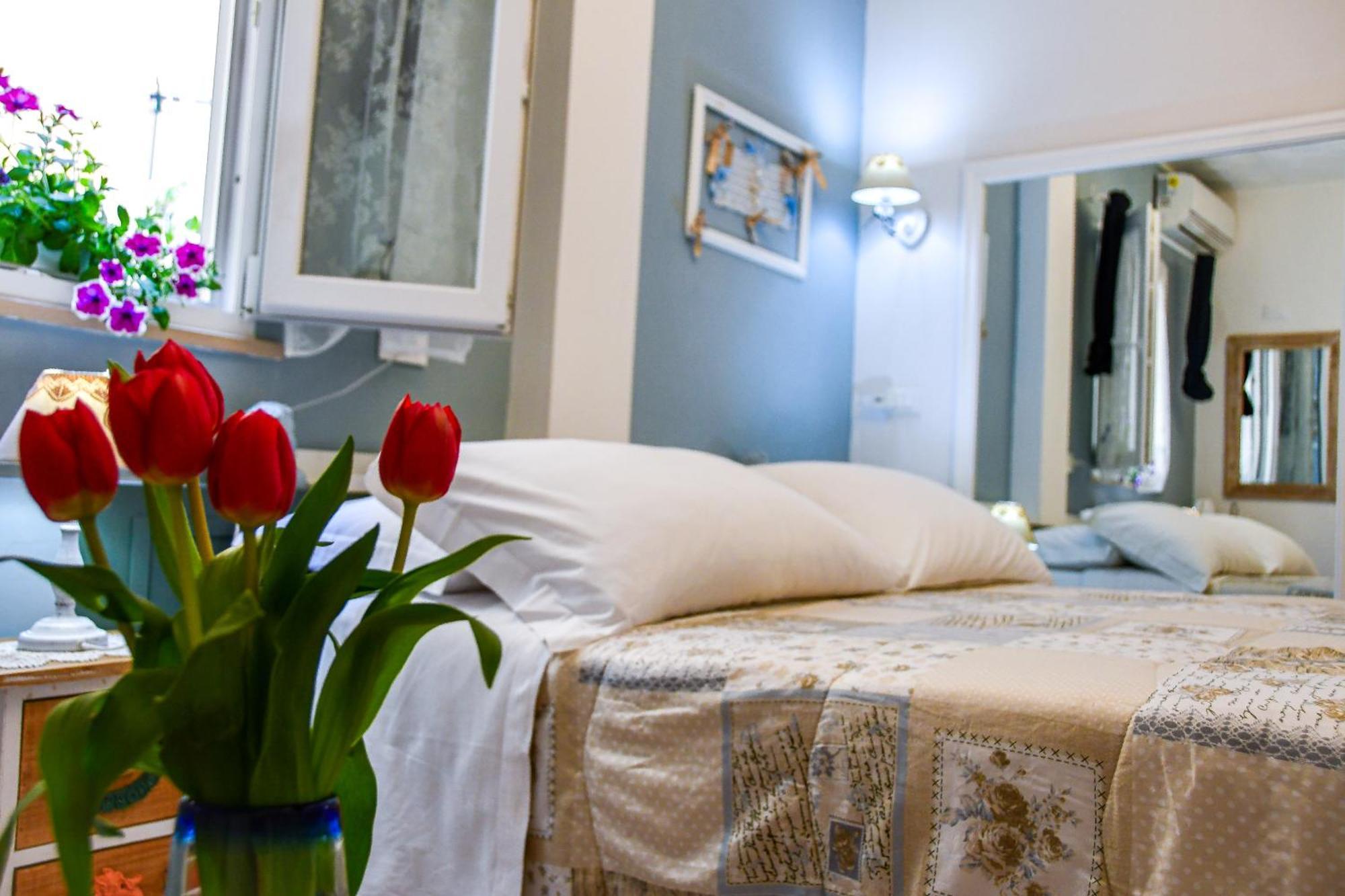 Le Stanze Del Centro Hotel แตร์โมลิ ภายนอก รูปภาพ